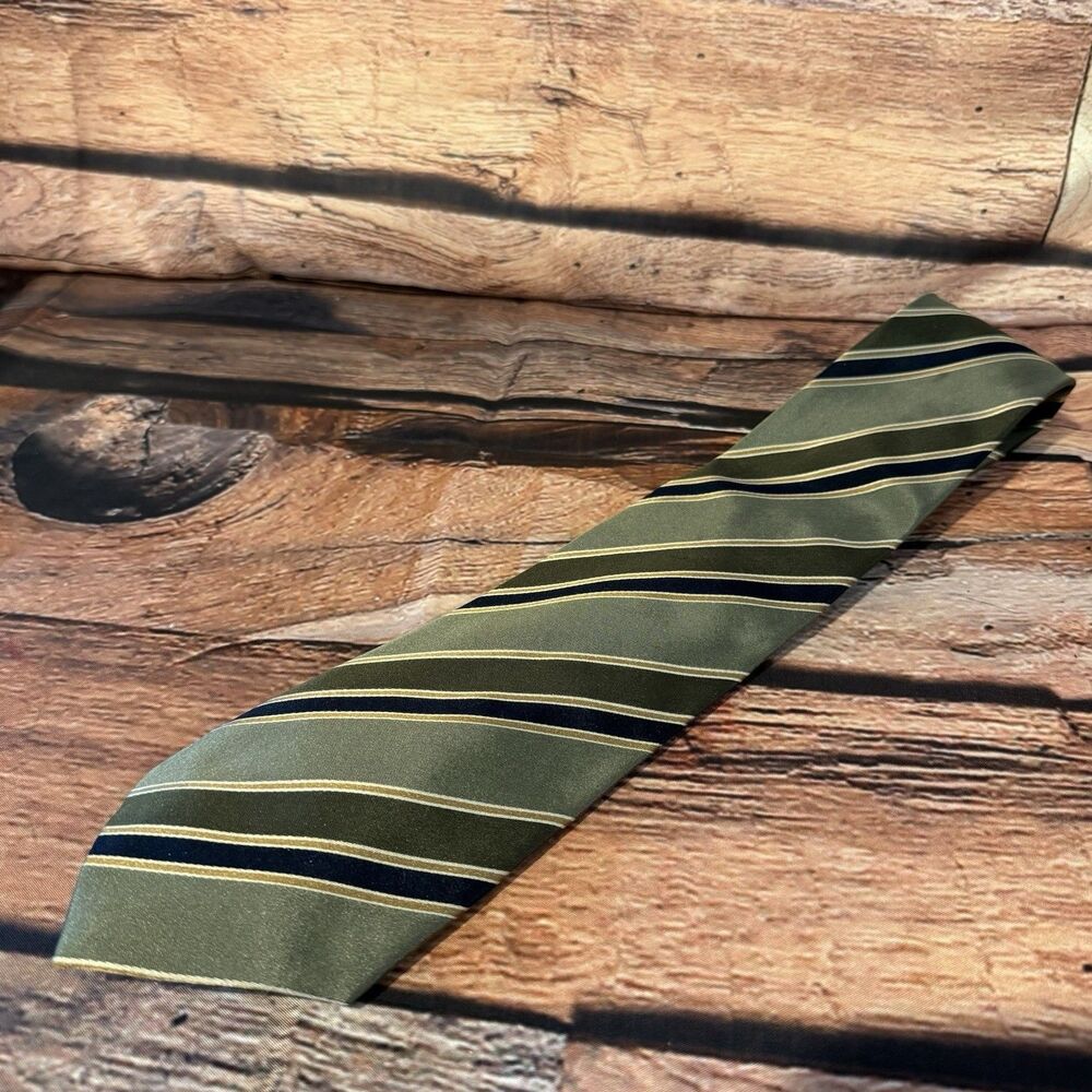 Andrew Fezza Tie Mens Silk Green Striped Hand Made Corporate Necktie New York